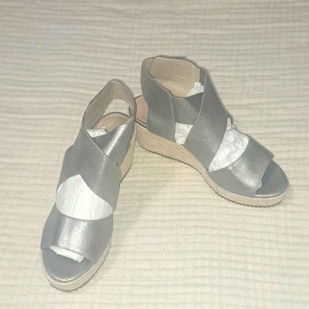 NWOB Eileen Fisher Leather espandrille slingback wedge sandals sz 9🏖